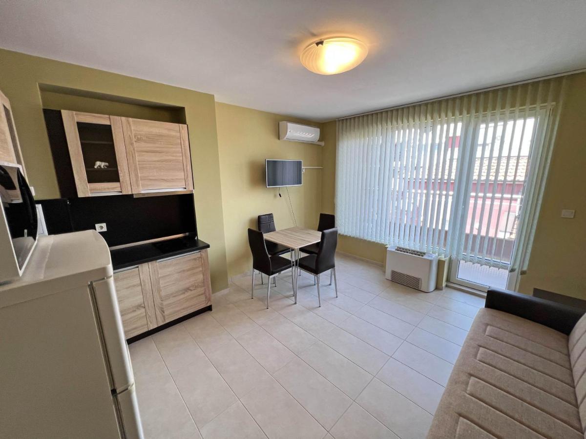 Valemar Apartments Pomorie Exterior foto