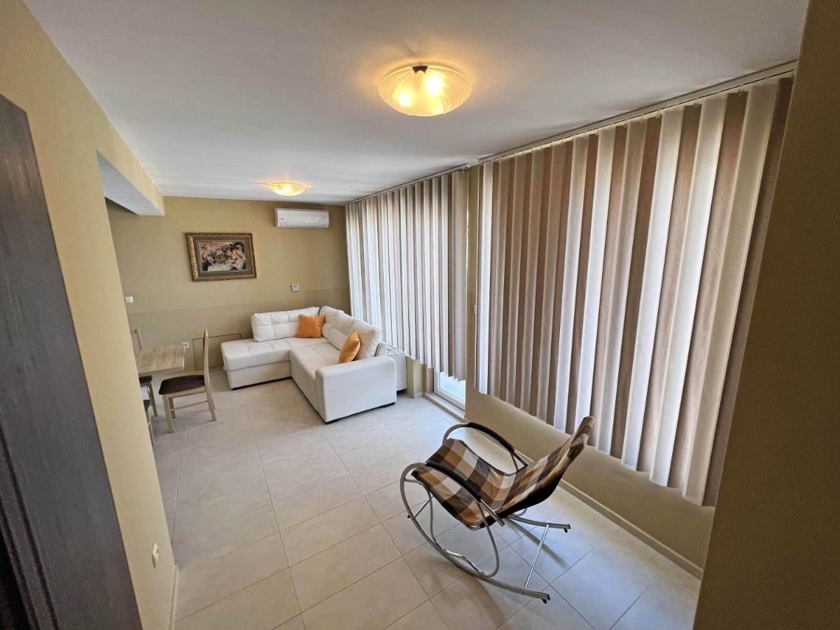 Valemar Apartments Pomorie Exterior foto